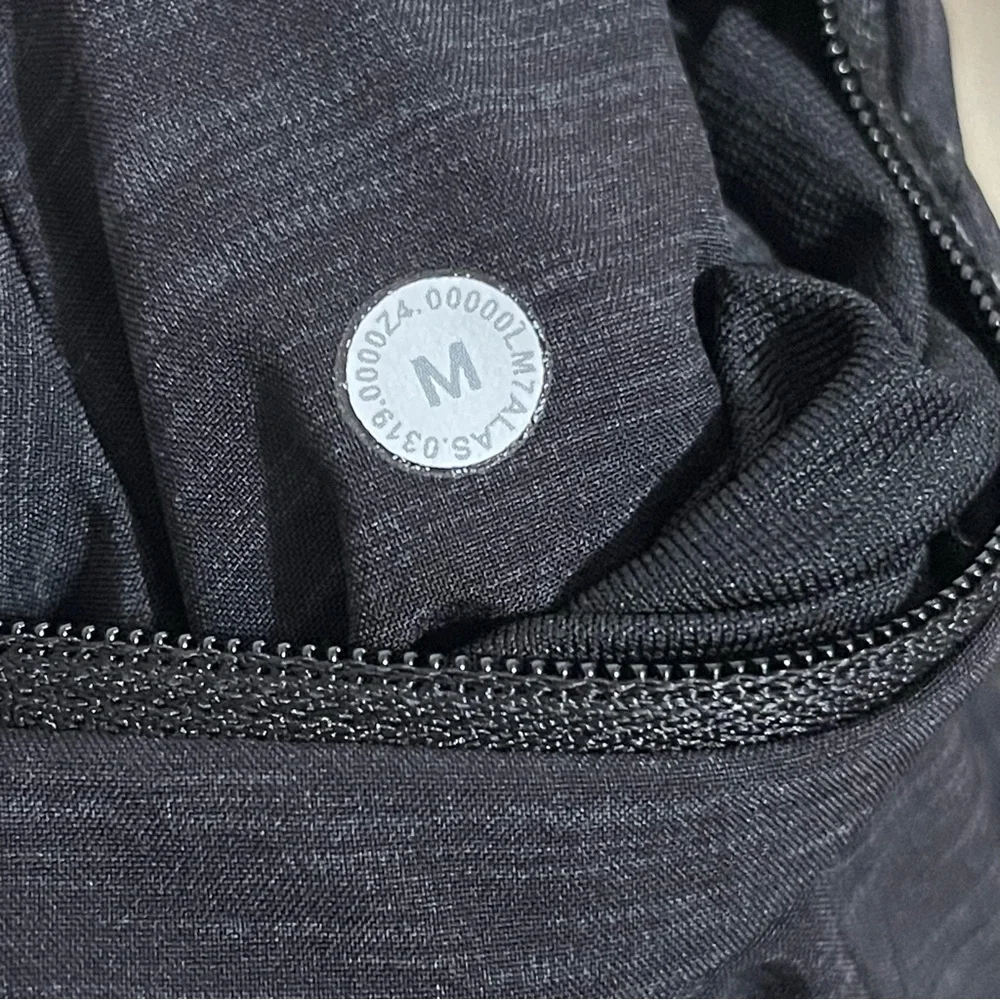 Lululemon T.H.E Short 9” Liner In Heather All‎ Over Deep Coal Black Size M